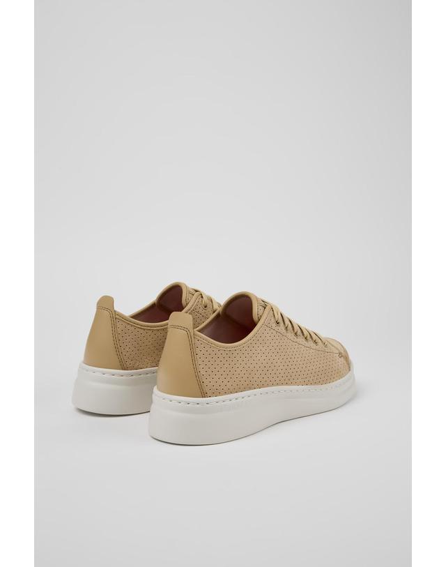 캠퍼 캠퍼 베이지 여성 플랫폼 스니커즈 Runner K201624-003 BEIGE 착용컷