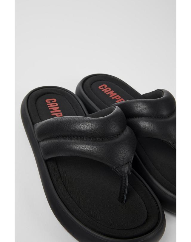 캠퍼 캠퍼 레더 스트랩 플립플랍 Pelotas Flota 블랙 K201607-001 BLACK 착용컷