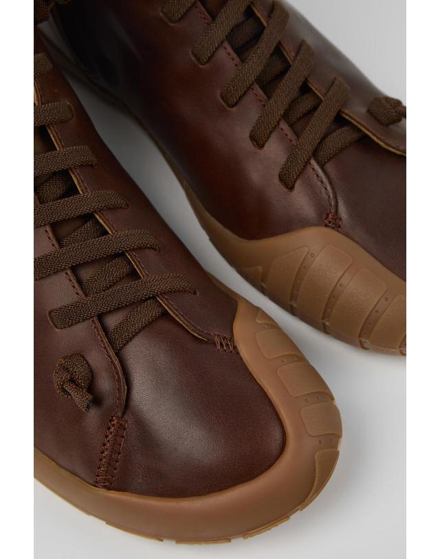 캠퍼 캠퍼 Peu Path+ 레더 앵클부츠 K300558-005 BROWN 브라운 착용컷