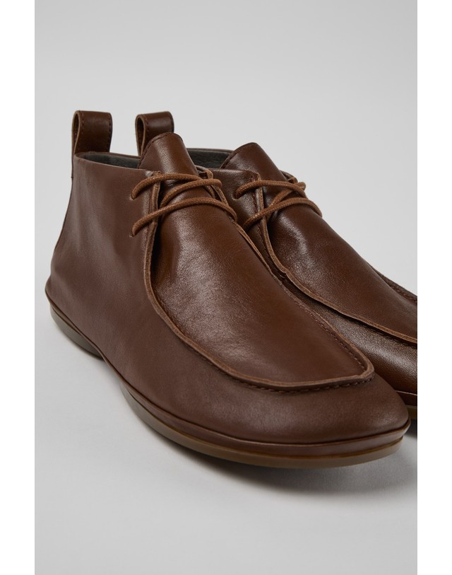 캠퍼 캠퍼 Right Nina 여성 앵클부츠 K400805-005 BROWN 브라운 착용컷