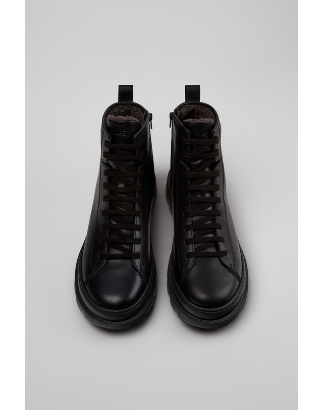 캠퍼 캠퍼 가죽 앵클 워커 남성 부츠 K300560-001 BLACK 블랙 착용컷