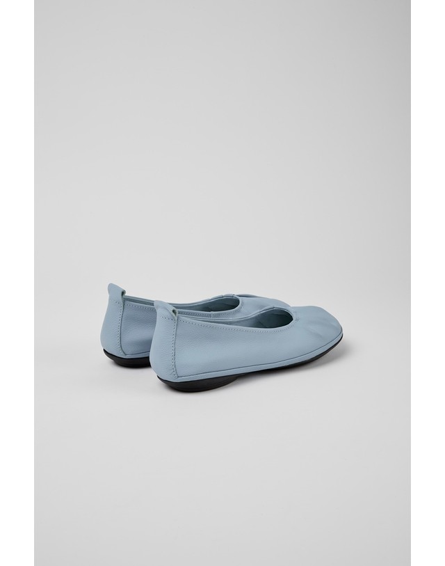 캠퍼 캠퍼 Right 레더 발레리나 플랫 K201364-003 BLUE 블루 착용컷