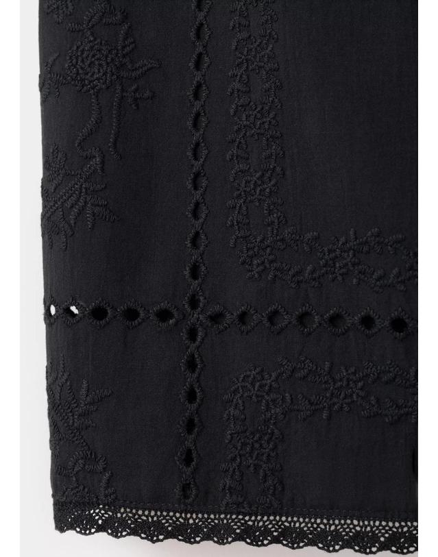 망고 망고 자수 코튼 브이넥 스트랩 탑 37061379_99 NEGRO 블랙 착용컷