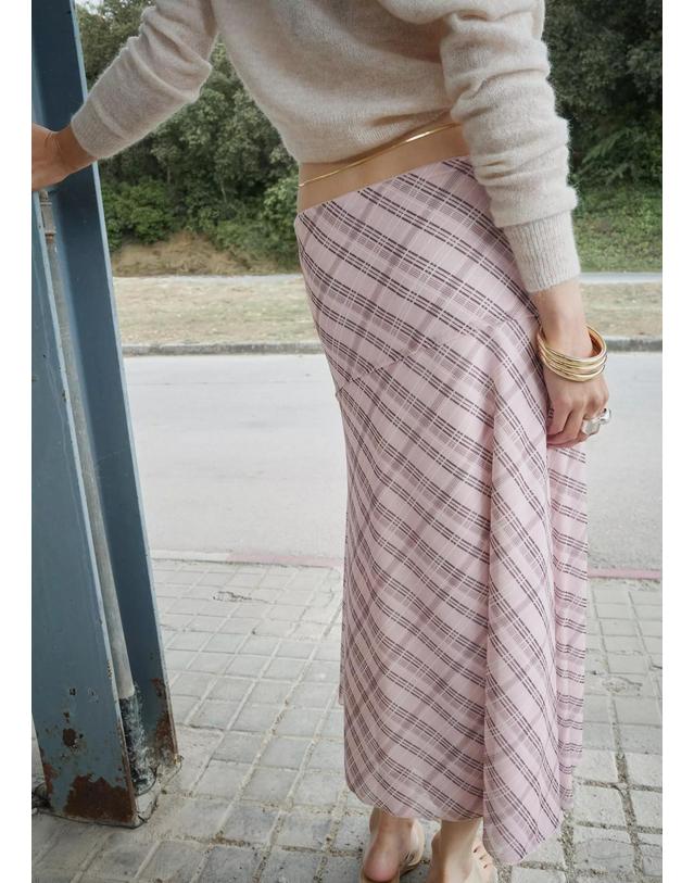 망고 망고 체크 패턴 롱 스커트 37091464_85 ROSA 멀티컬러 착용컷