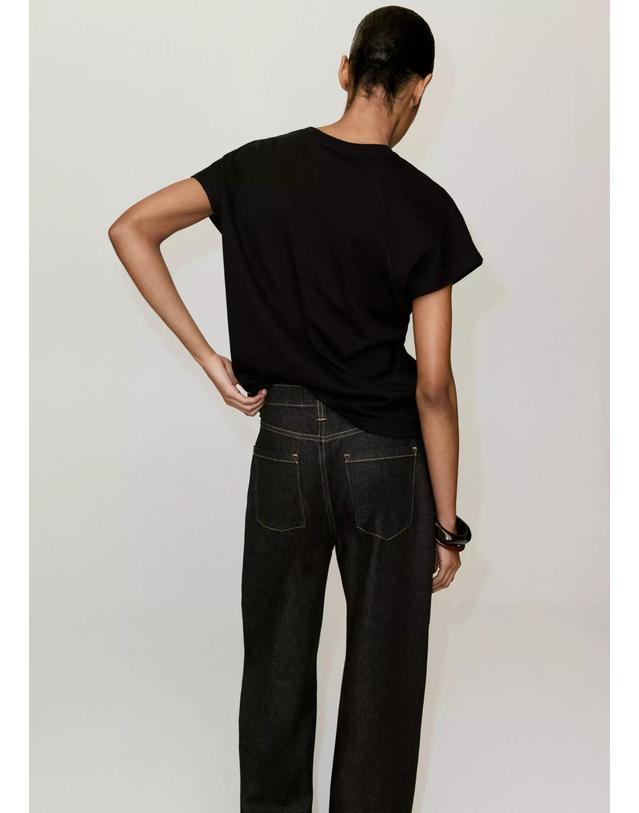 망고 망고 레귤러핏 라운드넥 코튼 반팔 티셔츠 37081471_99 NEGRO 블랙 착용컷
