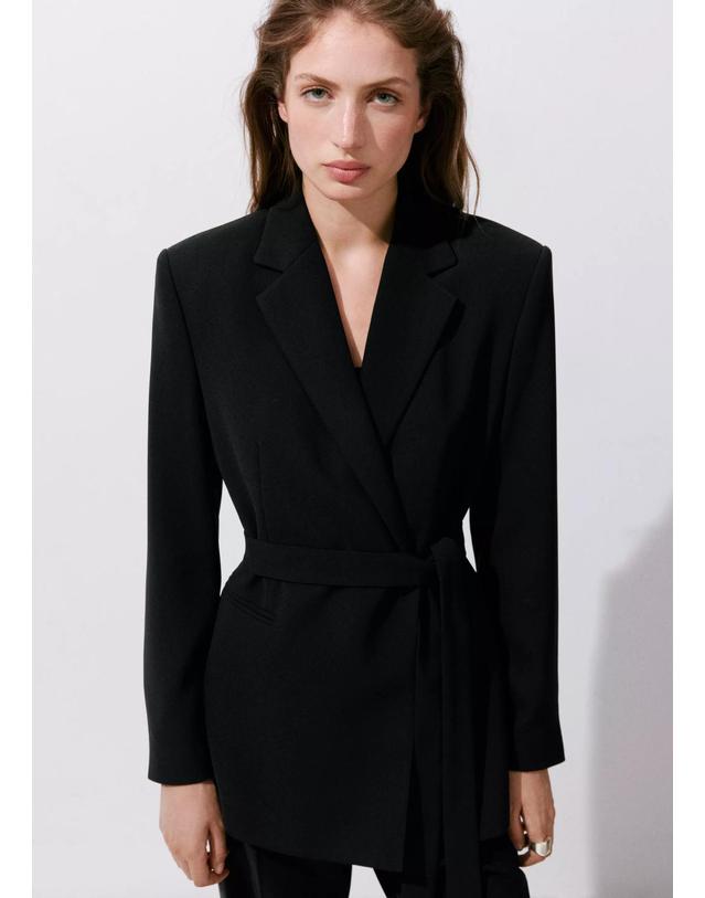 망고 망고 더블브레스트 벨트 정장 재킷 37065841_99 NEGRO 블랙 착용컷
