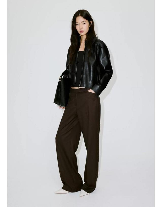 망고 망고 레더 이펙트 집업 크롭 자켓 37054416_99 NEGRO 블랙 착용컷