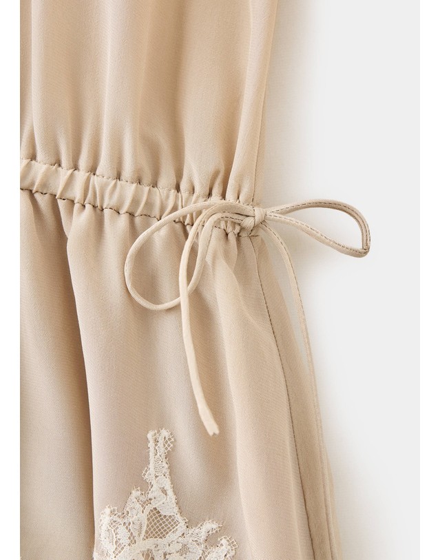 망고 망고 레이스 브이넥 긴팔 미니 원피스 37054466_08 BEIGE 베이지 착용컷