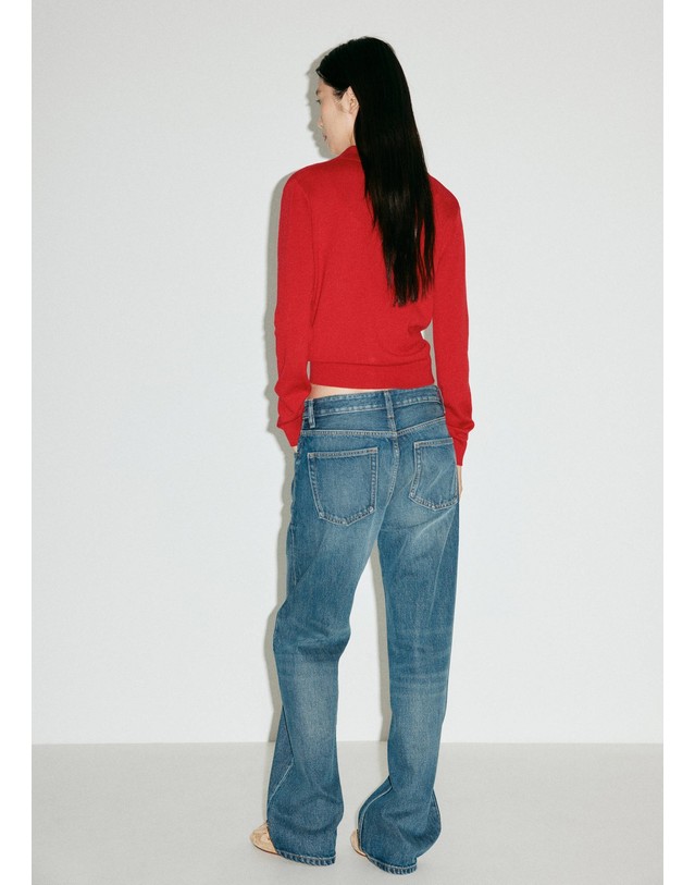 망고 망고 폴로 칼라 버튼 레귤러핏 니트 가디건 37025854_70 ROJO 레드 착용컷