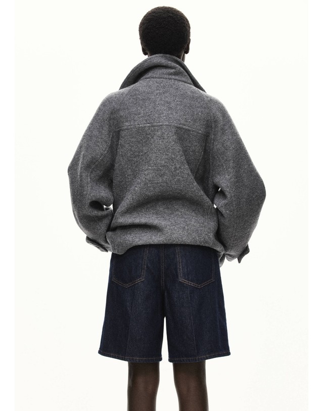 망고 망고 울 100% 하이넥 숏 코트 37016747_92 GRIS 그레이 착용컷