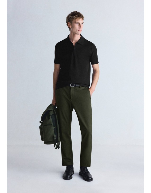 망고 망고 슬림핏 써모라이트 컴포트 팬츠 37025979_39 VERDE OSCURO 카키 착용컷