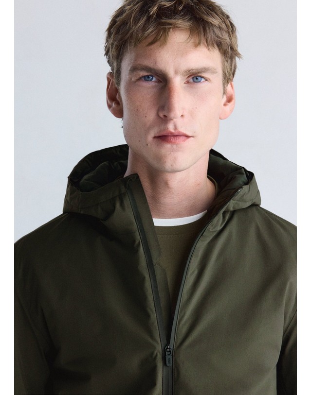 망고 망고 패커블 방수 후드 패딩 자켓 37046723_39 VERDE OSCURO 그린 착용컷