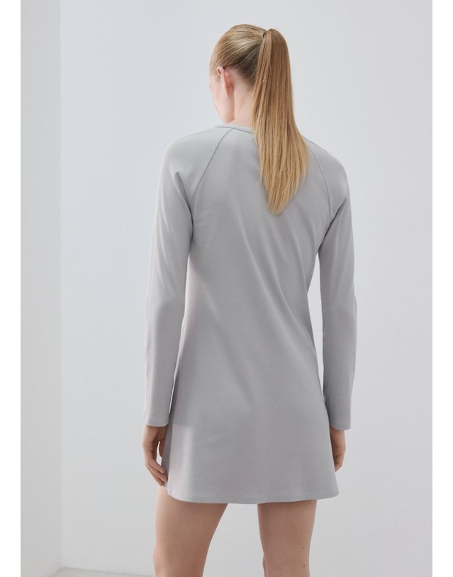 망고 망고 브이넥 버튼 긴팔 잠옷 원피스 37082914_92 GRIS 그레이 착용컷