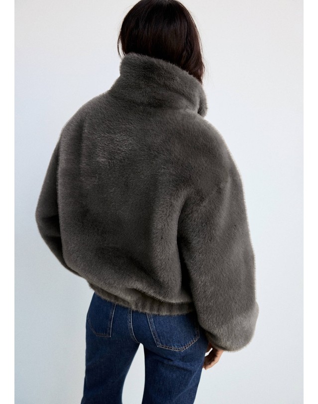 망고 망고 오버사이즈 퍼 이펙트 자켓 37047923_92 GRIS 그레이 착용컷