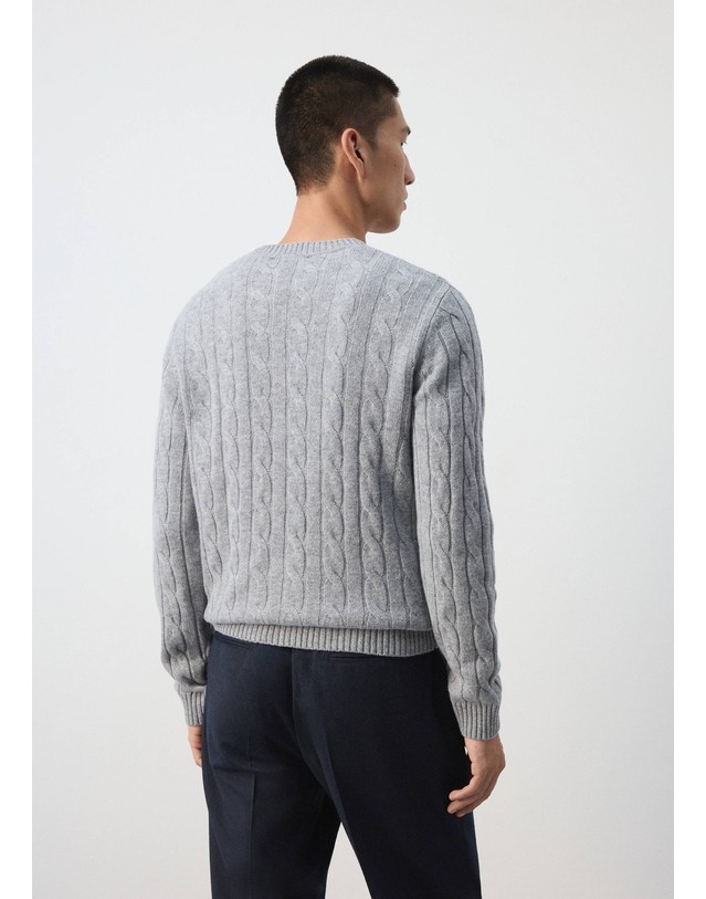 망고 망고 케이블 니트 라운드넥 울 스웨터 37057886_94 GRIS MEDIO VIGORE 그레이 착용컷