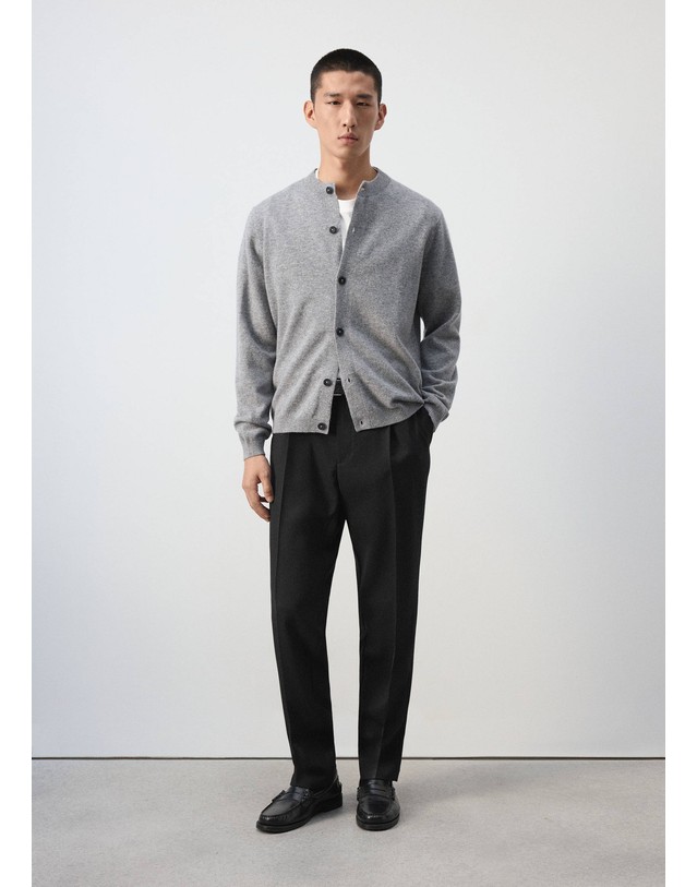 망고 망고 100% 울 파인 니트 가디건 37067886_94 GRIS MEDIO VIGORE 그레이 착용컷