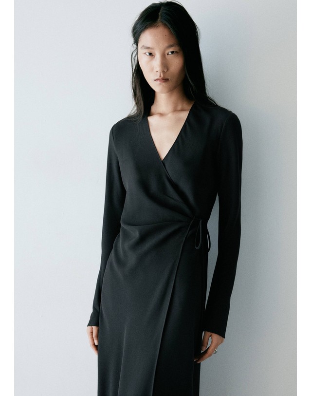 망고 망고 리본 랩 긴팔 미디 원피스 37017795_99 NEGRO 블랙 착용컷