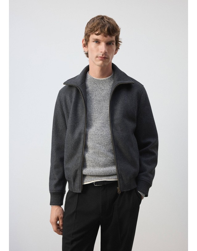 망고 망고 스탠드 칼라 집업 자켓 37007892_96 GRIS OSCURO VIGORE 그레이 착용컷