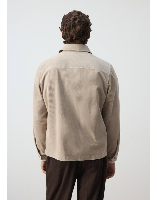망고 망고 코듀로이 패치포켓 오버셔츠 37087920_06 GRIS CLARO/PASTEL 베이지 착용컷
