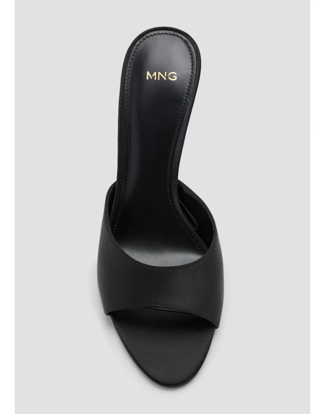 망고 망고 라운드 오픈토 하이힐 샌들 37087774_99 NEGRO 블랙 착용컷