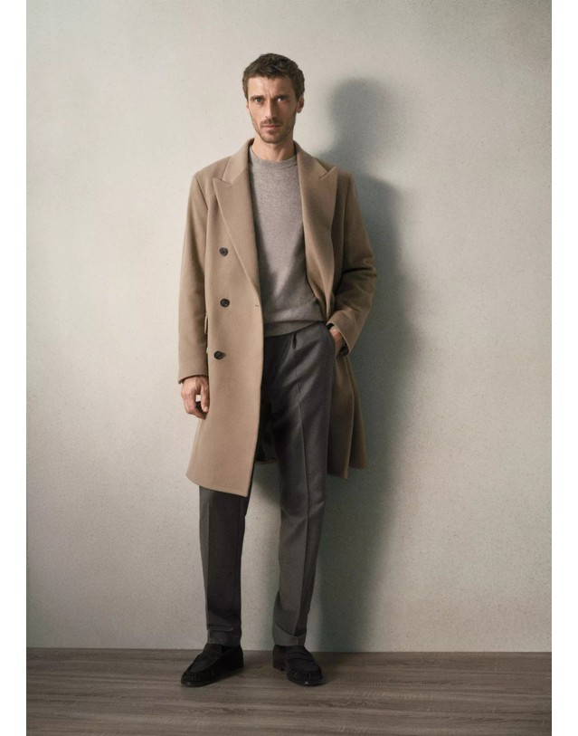 망고 망고 버진울 캐시미어 더블 코트 37097905_06 GRIS CLARO/PASTEL 카멜 착용컷