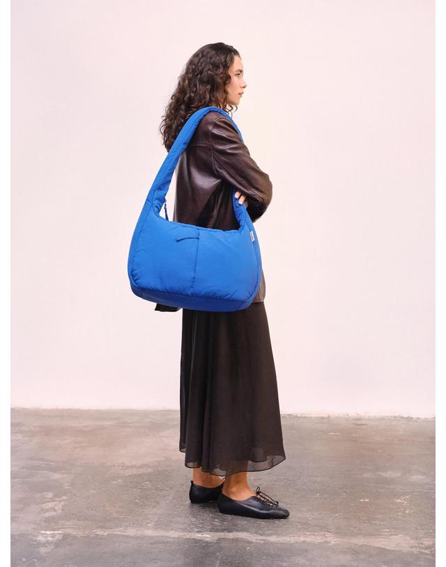 올랜드 올랜드 테크니컬 나일론 패딩 블루 호보백 54261197078863 COBALT BLUE 착용컷