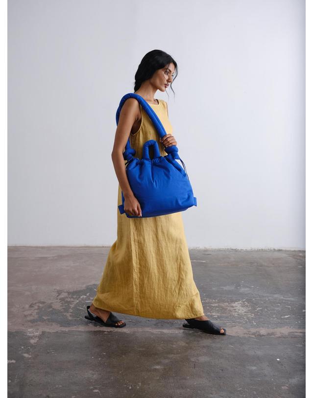 올랜드 올랜드 테크니컬 소프트 라이트 나일론 호보백 Ona 48883025346895 COTTON COBALT BLUE 블루 착용컷