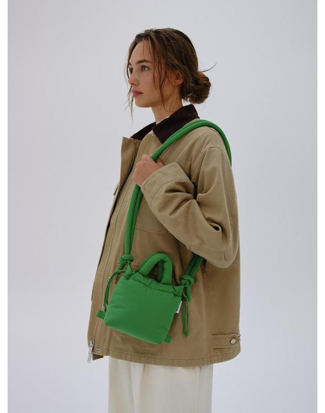 올랜드 올랜드 미니멀 소프트 마이크로 크로스백 Micro Ona Soft Bag 49695772836175 GREEN 그린 착용컷