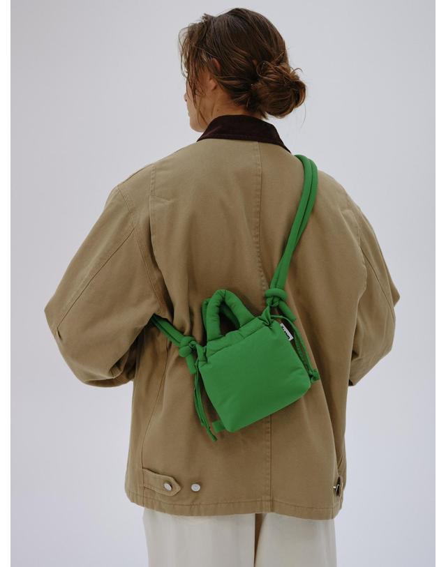 올랜드 올랜드 미니멀 소프트 마이크로 크로스백 Micro Ona Soft Bag 49695772836175 GREEN 그린 착용컷