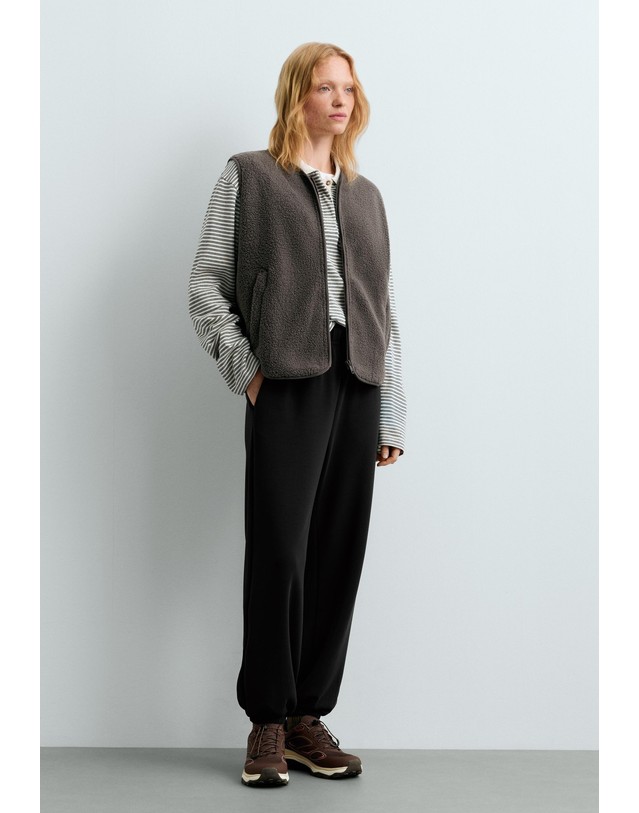오이쇼 오이쇼 소프트 모달 조거 팬츠 5662/791/800 BLACK 블랙 착용컷