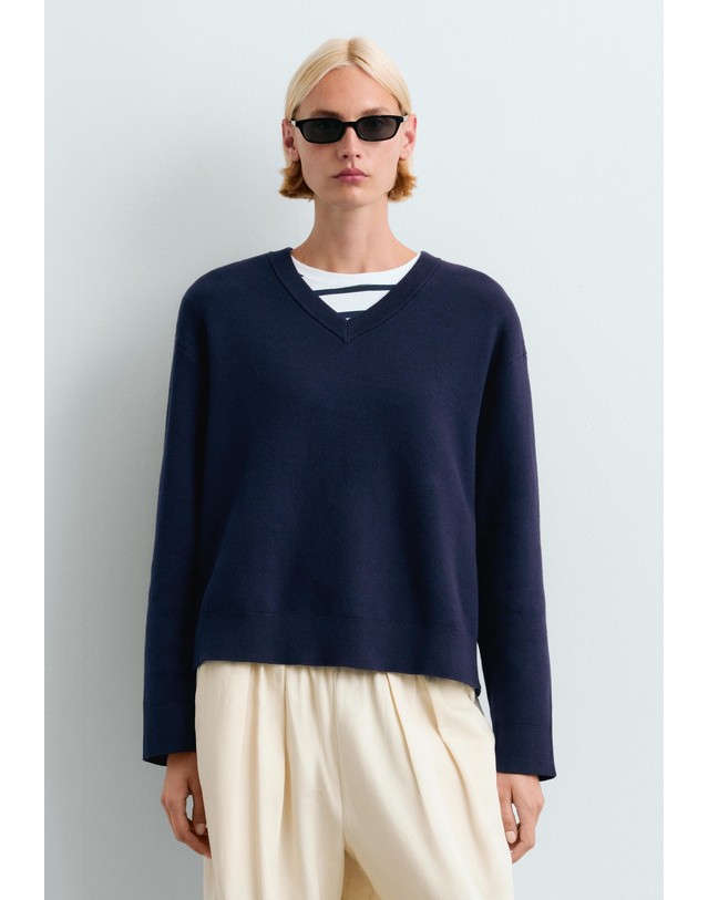오이쇼 오이쇼 브이넥 립 트림 코튼 니트 스웨터 4874/980/408 NAVY BLUE 네이비 착용컷