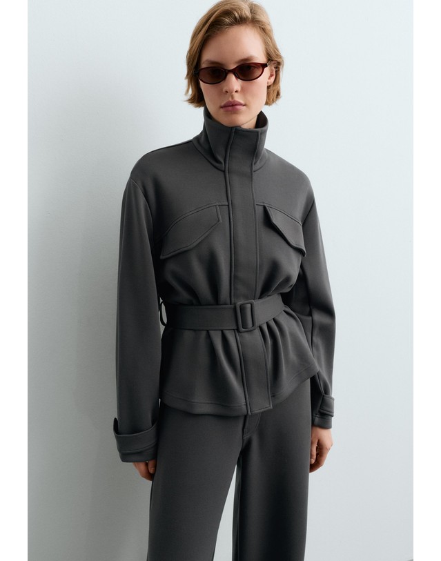오이쇼 오이쇼 하이넥 벨트 포켓 집업 자켓 5539/920/898 DARK ANTHRACITE 그레이 착용컷
