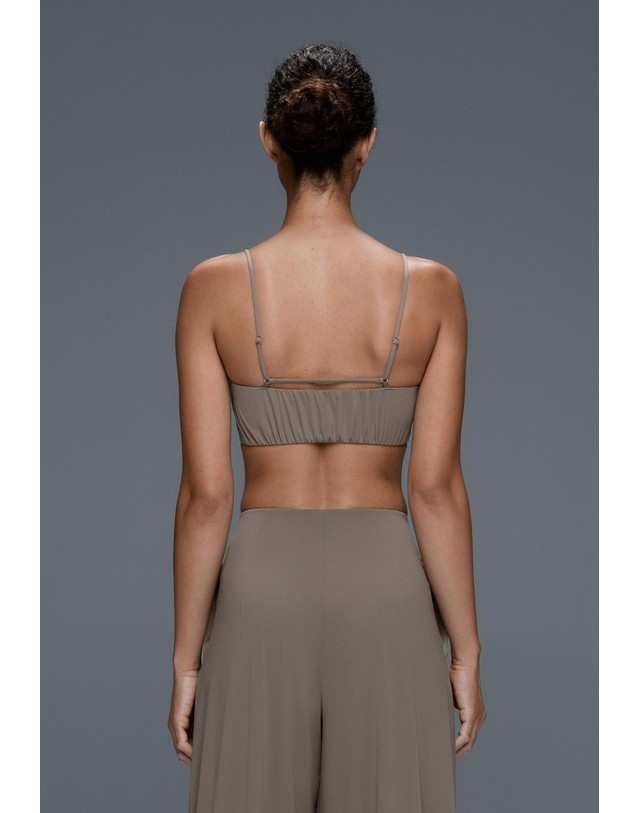 오이쇼 오이쇼 조절식 스트랩 스포츠 브라 5724/229/374 KHAKI-GREY 카키 착용컷