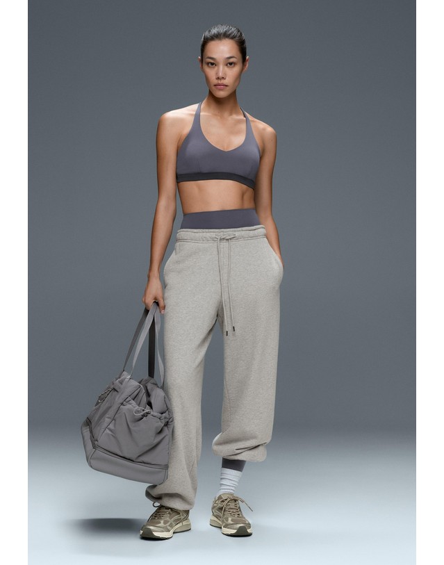 오이쇼 오이쇼 미디엄 서포트 스포츠 브라 5749/801/819 BLUE-GREY 그레이 착용컷