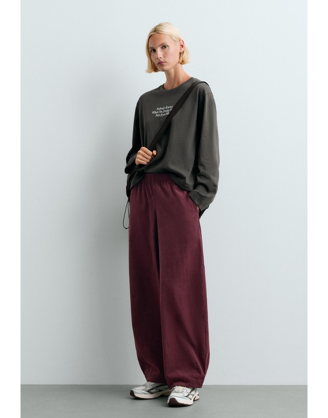 오이쇼 오이쇼 벌룬 크롭 면 코듀로이 팬츠 6666/670/606 BURGUNDY 레드 착용컷