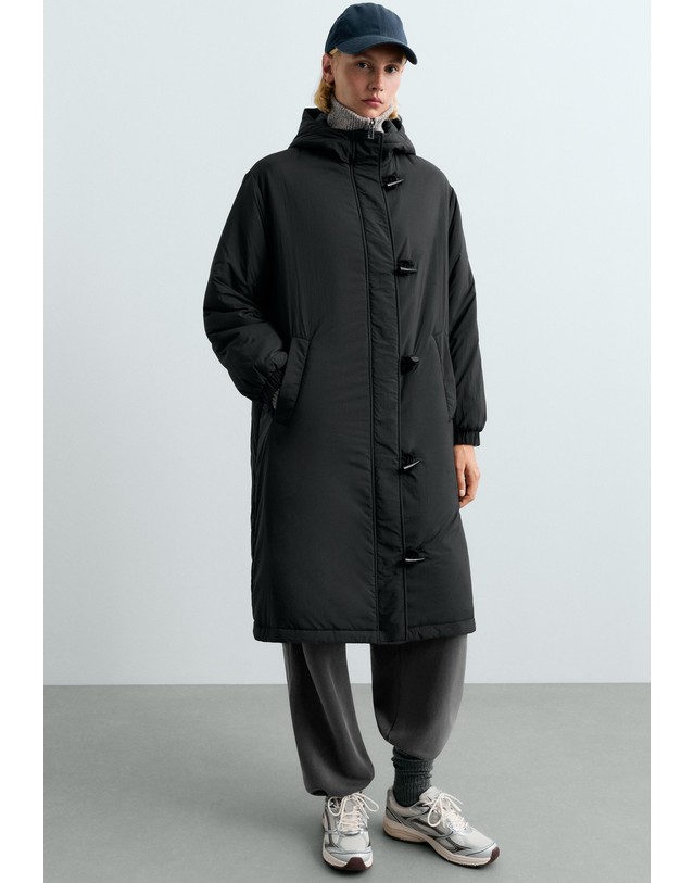 오이쇼 오이쇼 토글 버튼 후드 롱 패딩 코트 6429/749/200 ANTHRACITE 그레이 착용컷
