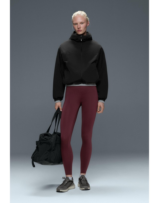 오이쇼 오이쇼 코어 컨트롤 앵클 레깅스 1220/254/606 BURGUNDY 레드 착용컷