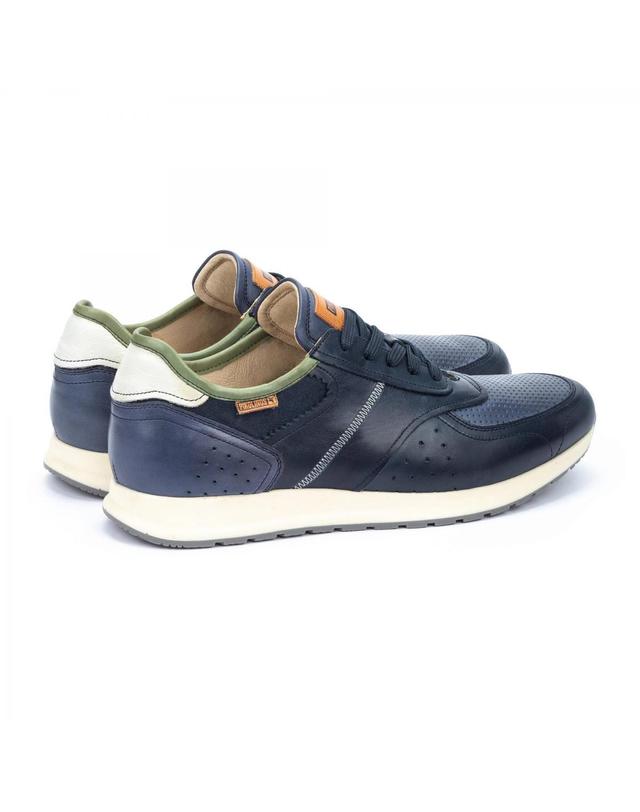 피콜리노스 피콜리노스 테크니컬 펀칭 레더 베이직 스니커즈 CAMBIL M5N-6201C1 BLUE 블루 착용컷