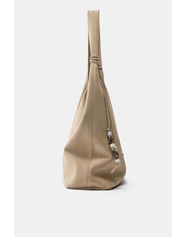 풀앤베어 풀앤베어 참 장식 숄더 토트백 4041/740 BEIGE 베이지 착용컷