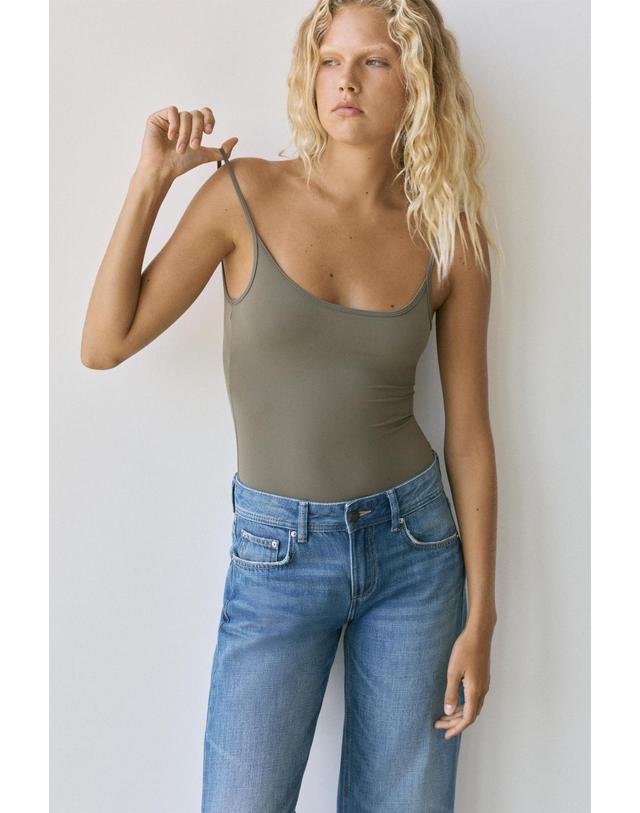 풀앤베어 풀앤베어 스쿱넥 파인 스트랩 바디수트 3230/388 GREEN/GREY 카키 착용컷