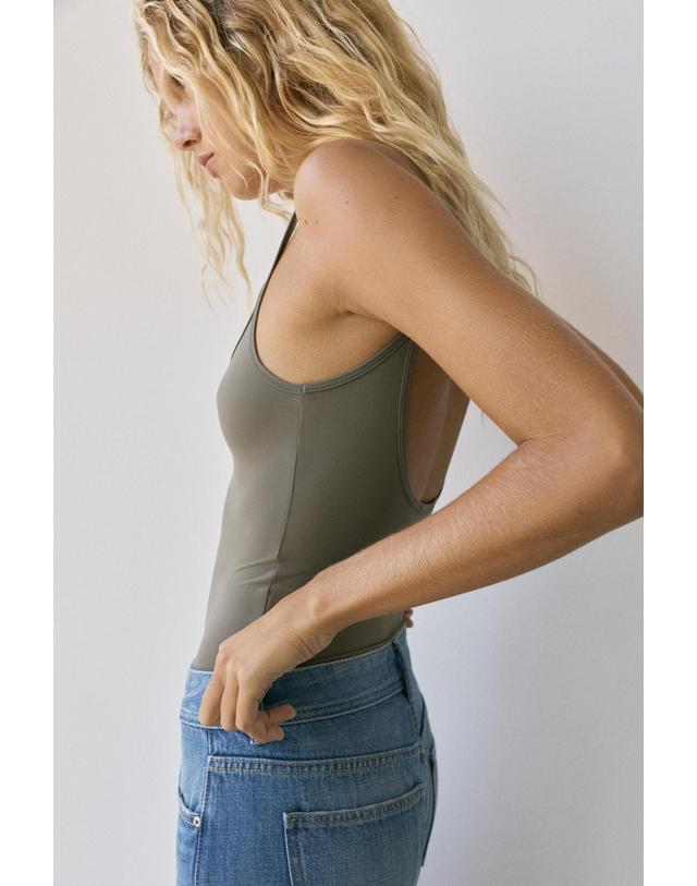 풀앤베어 풀앤베어 스쿱넥 파인 스트랩 바디수트 3230/388 GREEN/GREY 카키 착용컷