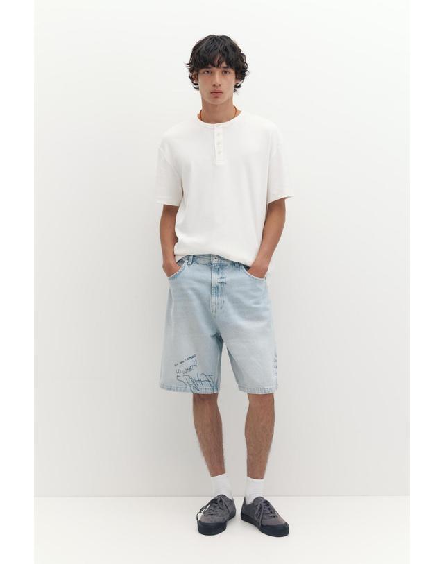 풀앤베어 풀앤베어 자수 배기핏 데님 버뮤다 반바지 7667/520 PALE INDIGO 블루 착용컷