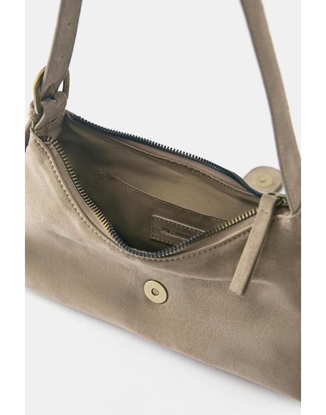 풀앤베어 풀앤베어 버클 스웨이드 레더 숄더백 4115/840 TAUPE 베이지 착용컷