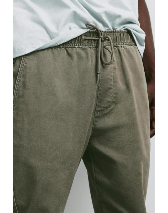 풀앤베어 풀앤베어 레귤러핏 조거 팬츠 7670/503 DARK KHAKI 카키 착용컷