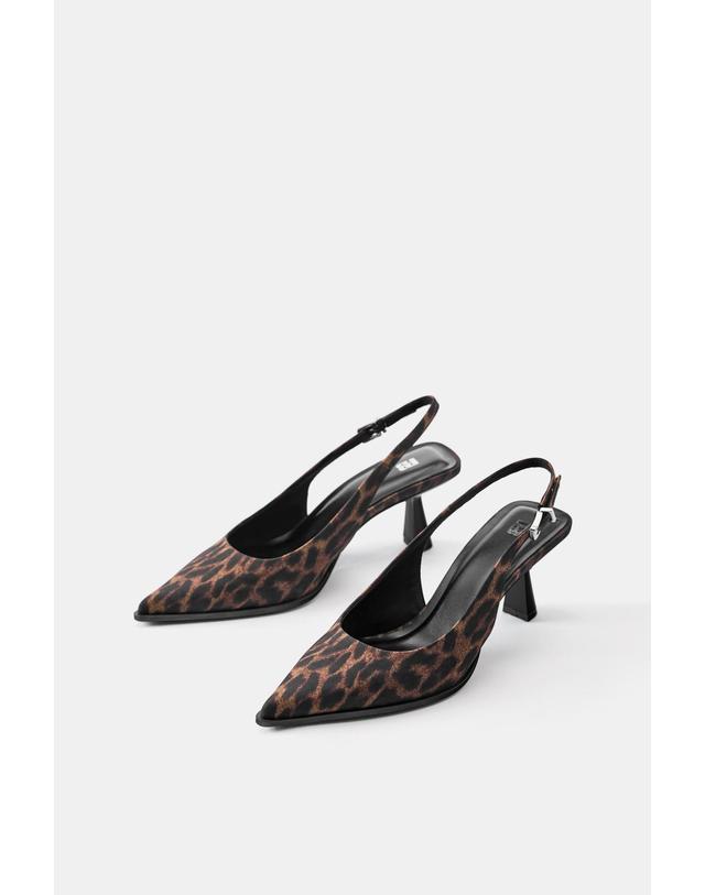 풀앤베어 풀앤베어 애니멀 프린트 슬링백 힐 슈즈 1514/840 LEOPARD 멀티컬러 착용컷