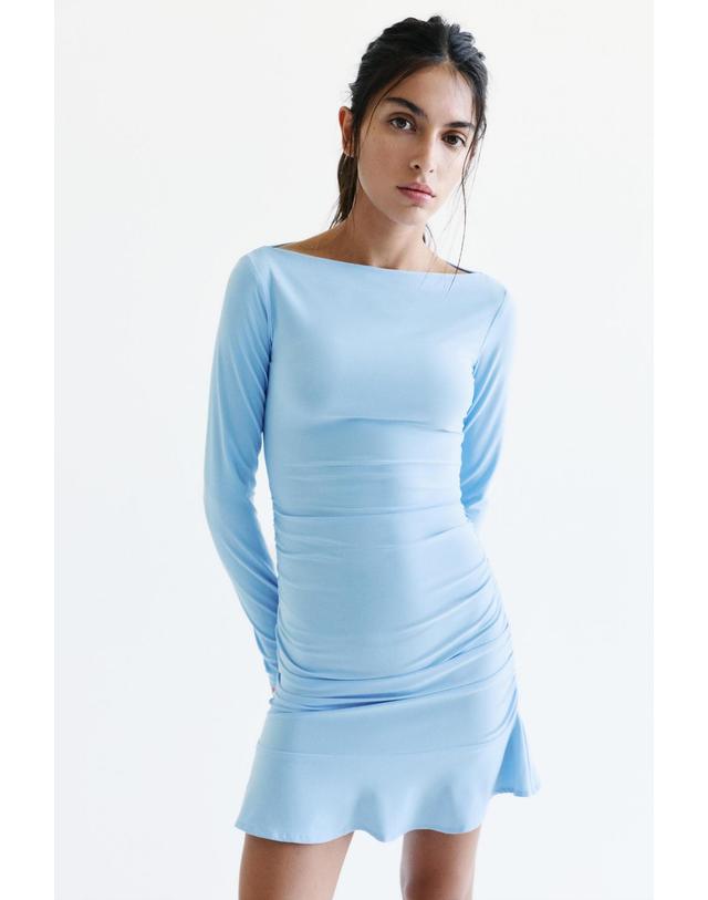 풀앤베어 풀앤베어 셔링 디테일 긴팔 미니 원피스 7380/329 PALE BLUE 블루 착용컷