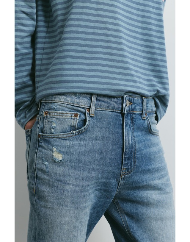 풀앤베어 풀앤베어 디스트로이드 슬림핏 청바지 7660/521 MEDIUM BLUE 블루 착용컷
