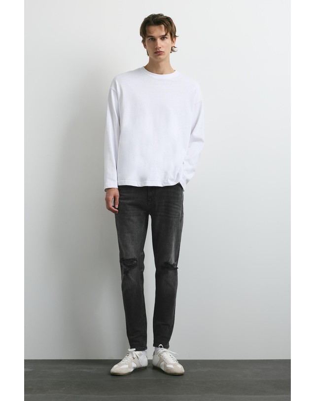 풀앤베어 풀앤베어 디스트로이드 슬림핏 청바지 7660/521 FADED BLACK 네이비 착용컷