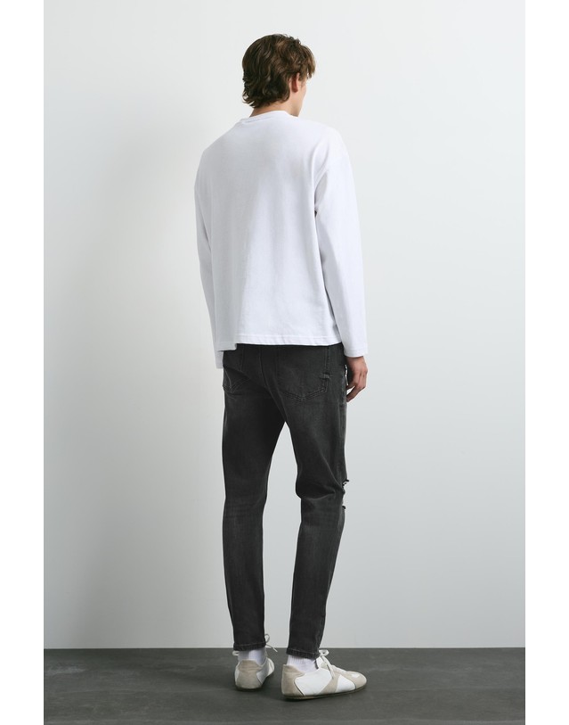 풀앤베어 풀앤베어 디스트로이드 슬림핏 청바지 7660/521 FADED BLACK 네이비 착용컷