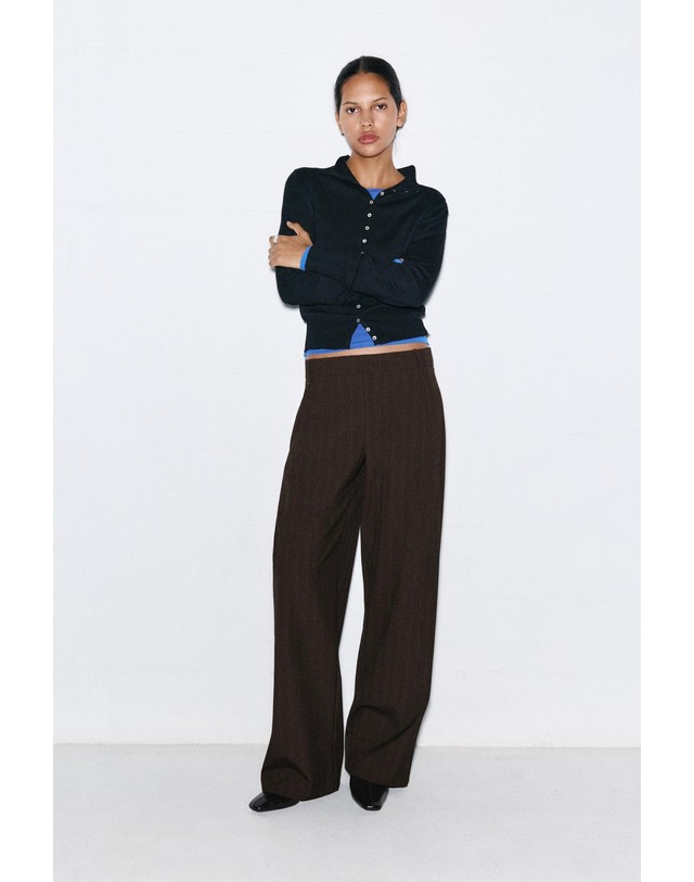 풀앤베어 풀앤베어 핀스트라이프 다트 와이드 팬츠 7675/354 STRIPED 초콜릿 착용컷